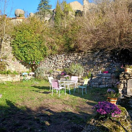Bed and Breakfast Au Coeur Du Caylar Ле-Кейлар Экстерьер фото